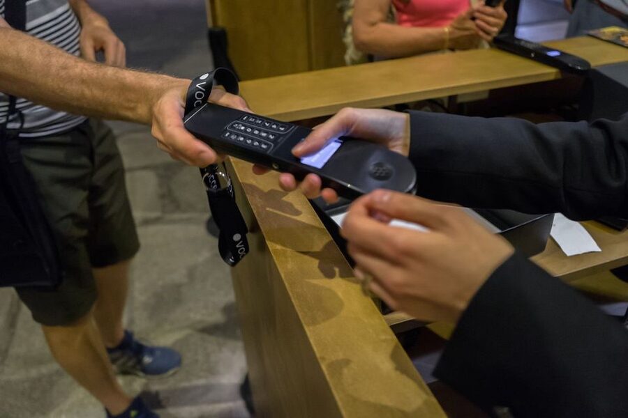 Avila: Cathedral Entry Ticket with Audio Guide - Audio guide languages and practical limits