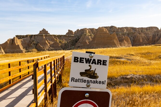 Badlands National Park Self-Guided Audio Tour - Conata, wilderness routes, and Cliff Shelf