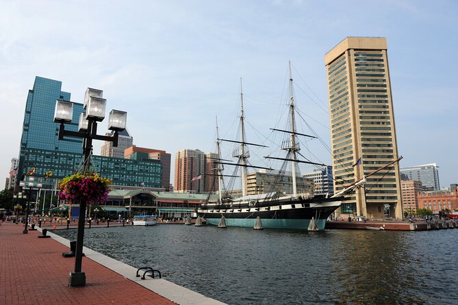 Baltimore Walking & Driving Self-Guided Audio Tour - City Hall, Mount Vernon, and Poe’s Baltimore