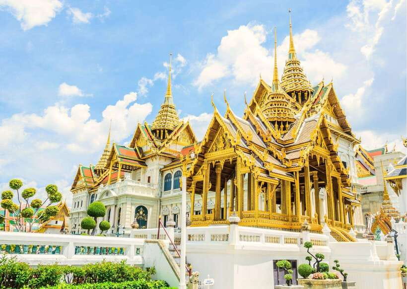 Bangkok: Grand Palace & Emerald Buddha Entry with Audioguide - What the $28 ticket actually covers
