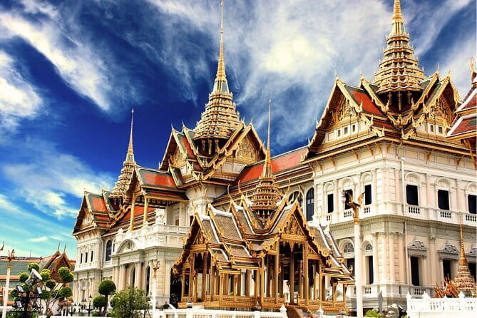 Bangkok Grand Palace & Emerald Buddha Flexible Entry with Audio - The Emerald Buddha and Its Religious Importance
