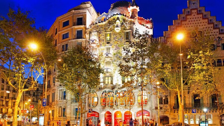 Barcelona Audioguide - TravelMate app for your smartphone - Park Güell, Montjuïc, and the city’s broader view