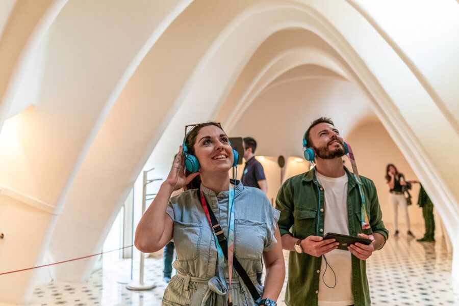Barcelona: Casa Batlló Entry with Self-Audioguide Tour - Why Casa Batlló feels unlike any other house in Barcelona