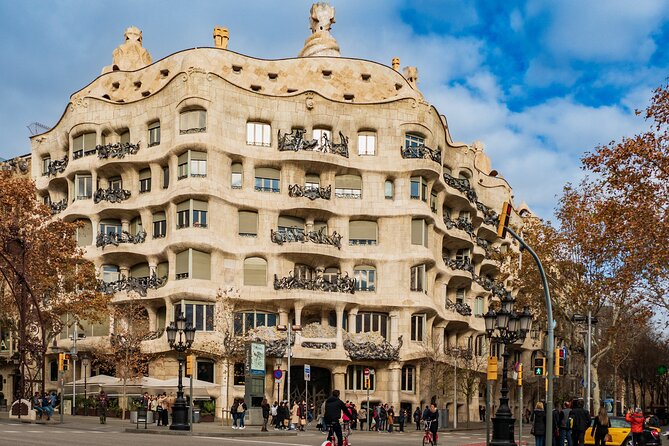 Barcelona: Reserved Entrance to Casa Mila (La Pedrera) with Audio - Who will enjoy this experience most?