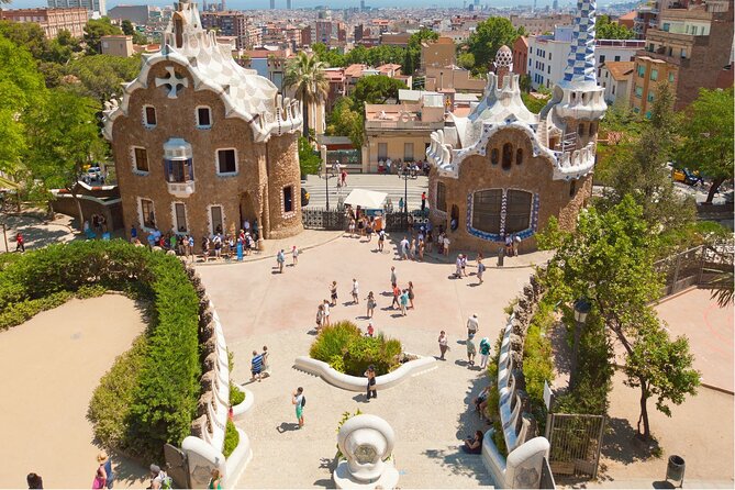 Barcelona: Reserved Group Entrance to Park Güell with Audio Guide - Who Will Enjoy This Park Güell Experience?