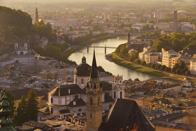 Basel Scavenger Hunt and Highlights Self Guided Audio Tour - The red Rathaus and Basel’s civic center