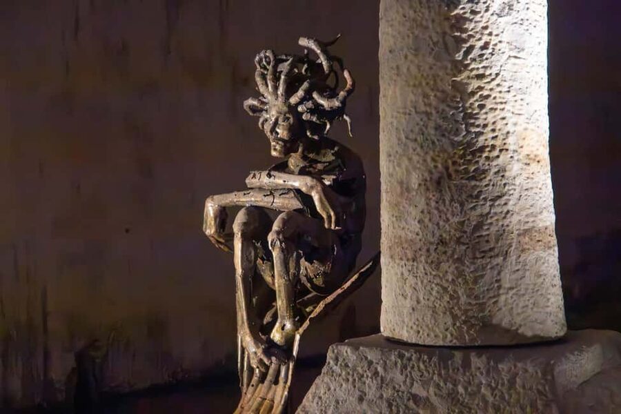 Basilica Cistern Guided Tour & Blue Mosque Audio Guide - The 30-minute guided introduction