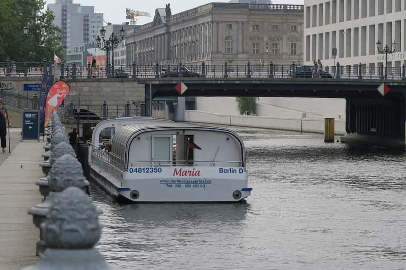 Berlin: Boat Sightseeing Cruise with Audioguide - Friedrichstrasse and the center’s changing character
