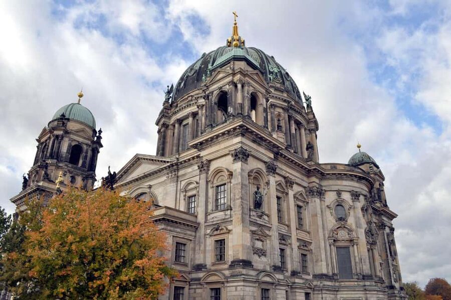 Berlin Cathedral Ticket & Audio Tour with a City Walk - Berlin Cathedral: a church built to impress