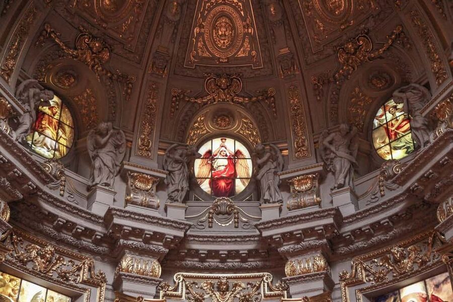 Berlin Cathedral Ticket & Audio Tour with a City Walk - Hohenzollern Crypt and the imperial rooms