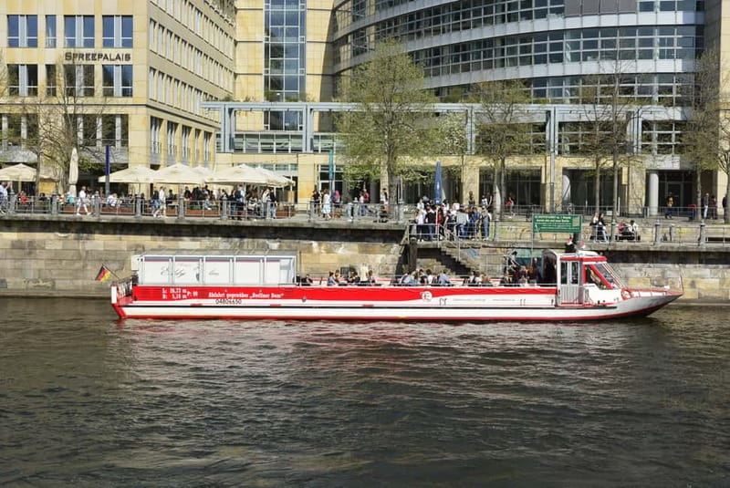 Berlin: Panoramic Boat Tour with Bilingual Audio Guide - Why seeing Berlin from the Spree works so well
