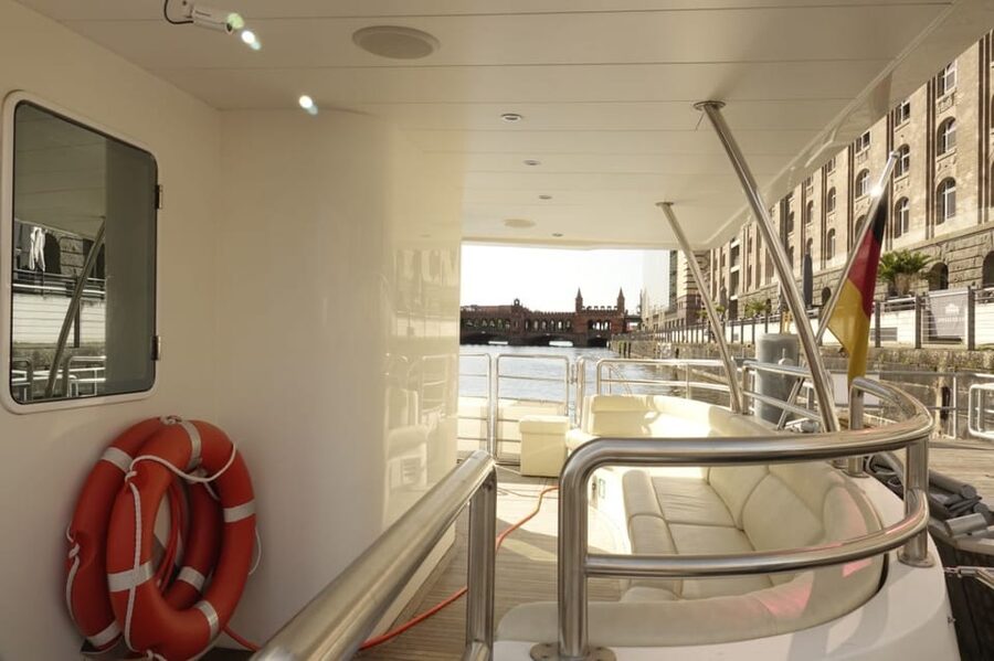 Berlin: Solar Powered Sunset Catamaran Cruise & Audio Guide - Who should book this Spree cruise?