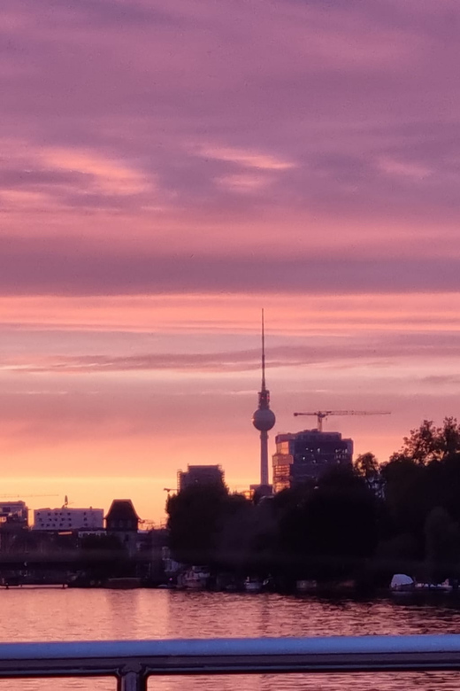 Berlin: Solar Powered Sunset Catamaran Cruise & Audio Guide - A quiet start beside Oberbaumbrücke