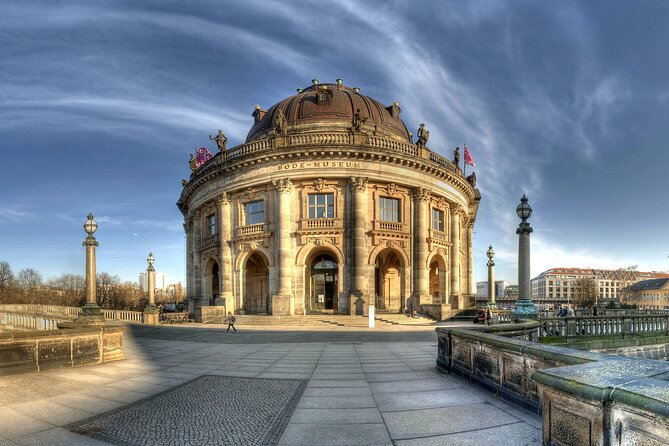 Berlin Walking Tour with Audioguide on Your Smartphone - Unter den Linden, Frederick the Great, and the State Opera