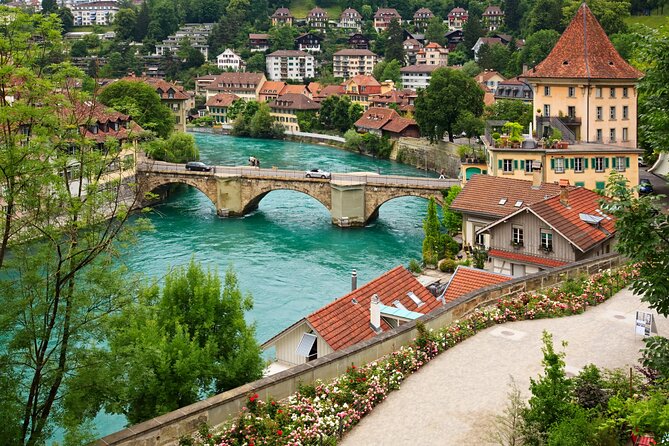 Bern Scavenger Hunt and Highlights Self Guided Audio Tour - Kafigturm and the Old City
