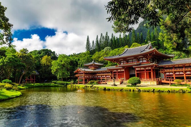 Best Oahu Self-Guided Driving Audio Tour: Beaches, History & More - Ending at Dole Plantation