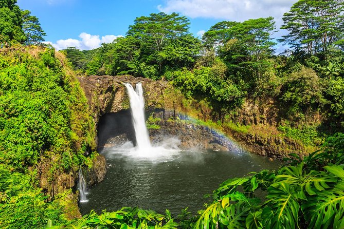 Big Island Adventure Bundle: 5 Epic Audio Driving Tours - Day three: South Point, green sand, and the volcano route