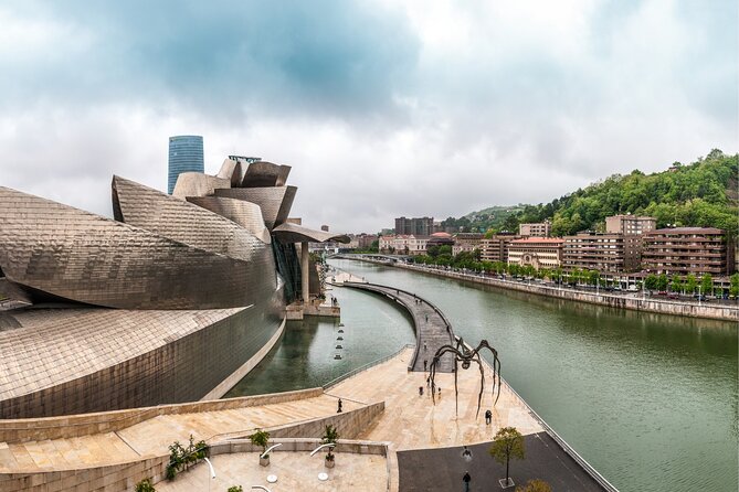 Bilbao Scavenger Hunt and Highlights Self Guided Audio Tour - Timing, distance, and walking effort