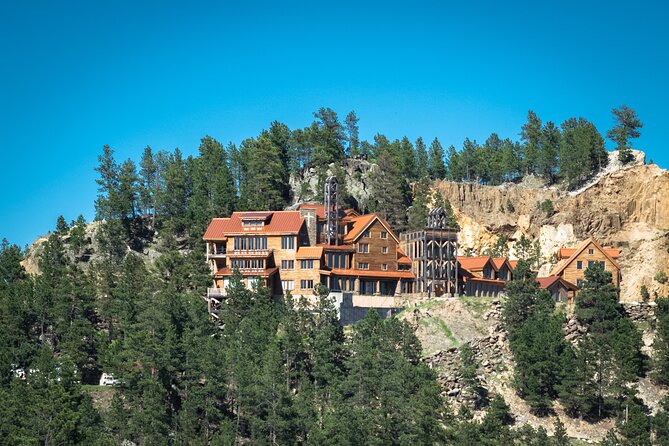 Black Hills Self Guided Driving Audio Tour - Pigtail bridges and the Doane Robinson Tunnel