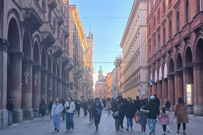 Bologna: A Self-Guided Audio Tour from Porta Galliera to Le Tre Frecce - From Il Pincio to Piazza Otto Agosto