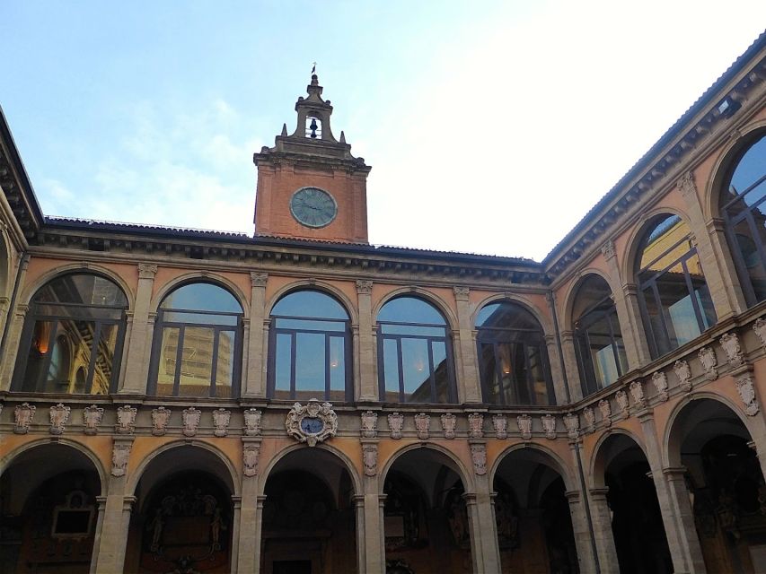 Bologna: Audio-Guided Archiginnasio Visit with Food Tasting - Walking beneath the inscriptions and monuments