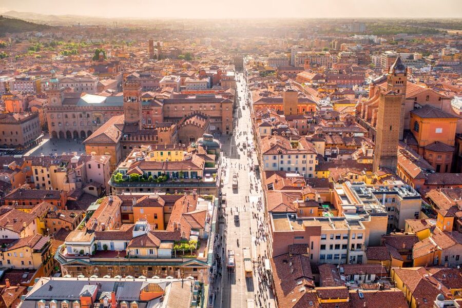 Bologna: Clock Tower Audio Guide and Food Tasting - Following the clock’s working parts