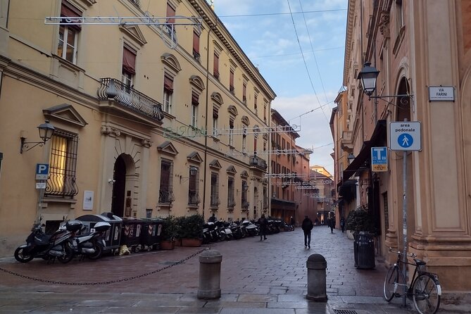 Bologna's Ancient and Recent History: A Self-Guided Audio Tour - Santo Stefano and the Seven Churches