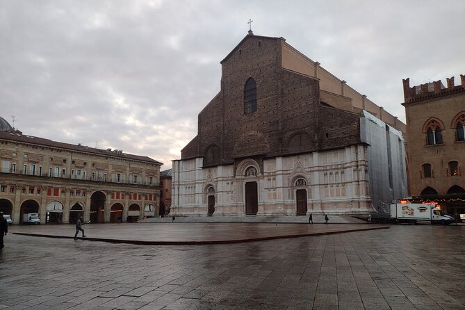 Bologna's Ancient and Recent History: A Self-Guided Audio Tour - Santa Maria della Vita and the route’s smaller stops