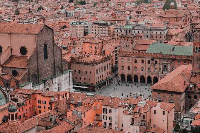 Bologna Scavenger Hunt and Highlights Self Guided Audio Tour - My call: a good-value city game with clear limits