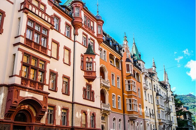 Bolzano Scavenger Hunt and Highlights Self Guided Audio Tour - Via dei Portici and Piazza delle Erbe