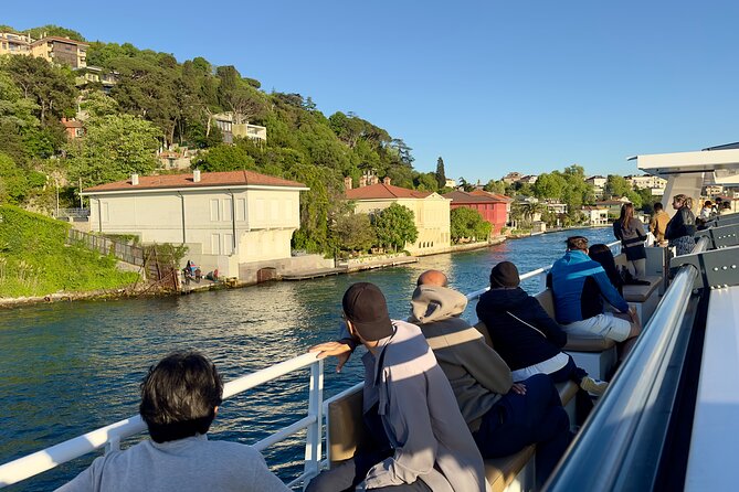 Bosphorus Daytime or Sunset Sightseeing Cruise & Audio Guide - Fatih Sultan Mehmet Bridge and Anadolu Hisarı