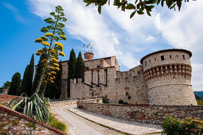 Brescia Walking Tour with Audio and Written Guide by a Local - Piazza della Loggia and Brescia’s difficult past