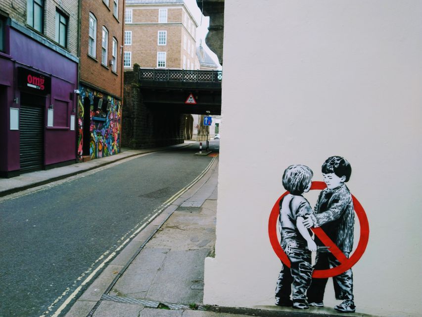 Bristol: Self-Guided Sightseeing Audio Tour - Starting at Bristol Bridge and Castle Park