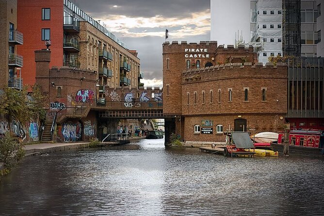 Britpop Camden: A Self-Guided Audio Tour in London - Out On The Floor Records and Camden’s Vinyl Trail
