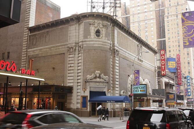 Broadway: A Self-Guided Audio Tour of the World's Iconic Theatre District - FDNY Engine 54 and the wider Broadway district