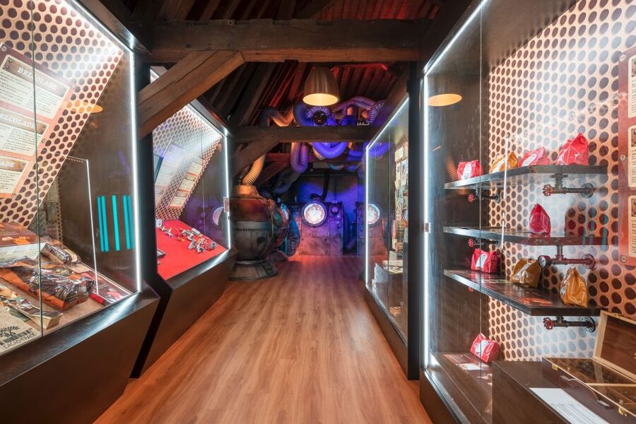 Bruges: Choco-Story Museum with Audio Guide and Tastings - Location and practical details in Bruges