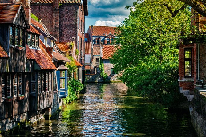 Bruges Guided or Audio Trip with Canal Cruise Option from Paris - Minnewater Lake and the fairytale bridges