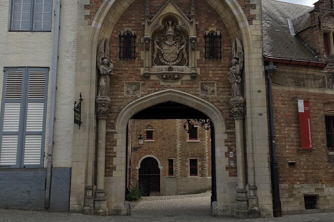 Bruges’ Legends and Hidden Treasures: A Self-Guided Audio Tour - Half Moon Brewery and Bruges’ so-called fools