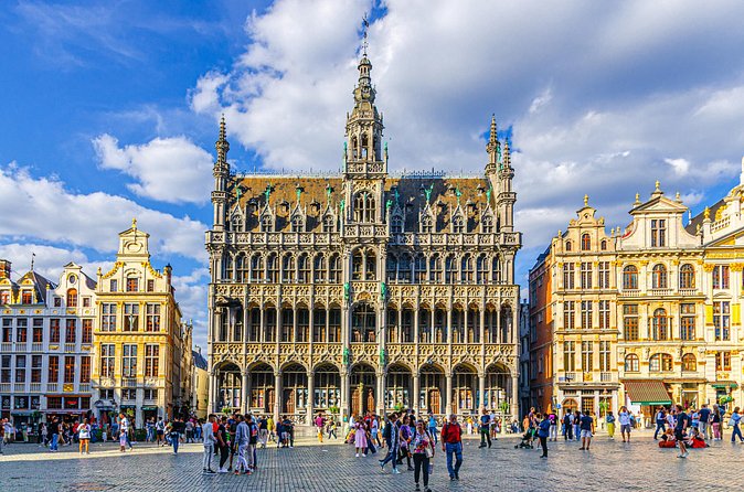 Brussels Audioguided walking tour 2h40 and 25 reviews - Manneken-Pis and the comic side of Brussels