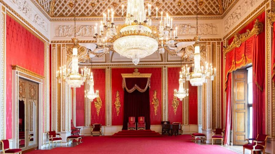 Buckingham Palace State Rooms Entry & Royal London Audio App - The White Drawing Room and the palace interiors