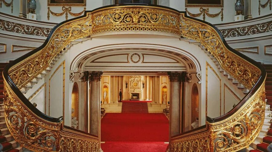 Buckingham Palace State Rooms Entry & Royal London Audio App - The Grand Staircase and the first impression