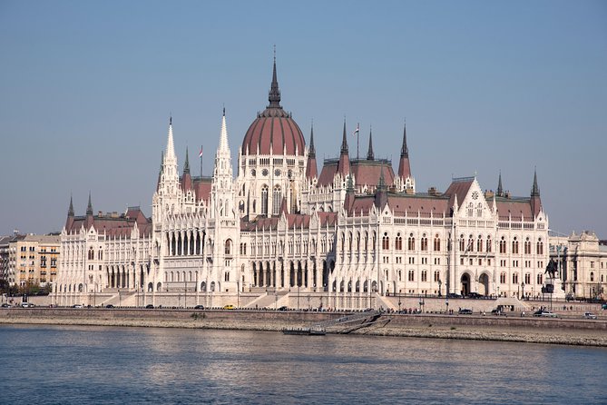 Budapest Guided City Tour and Danube Cruise Audio Guide - The Danube cruise is the payoff