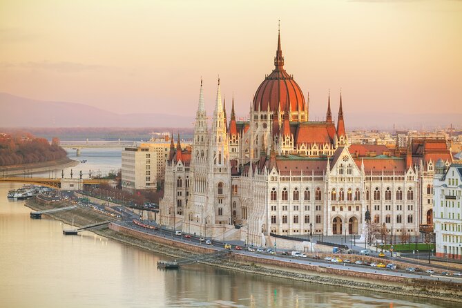 Budapest Scavenger Hunt and Highlights Self Guided Audio Tour - What this Budapest hunt actually feels like