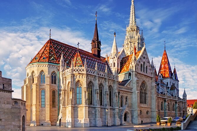 Budapest Scavenger Hunt and Highlights Self Guided Audio Tour - Return to Pest by way of the river and bridge