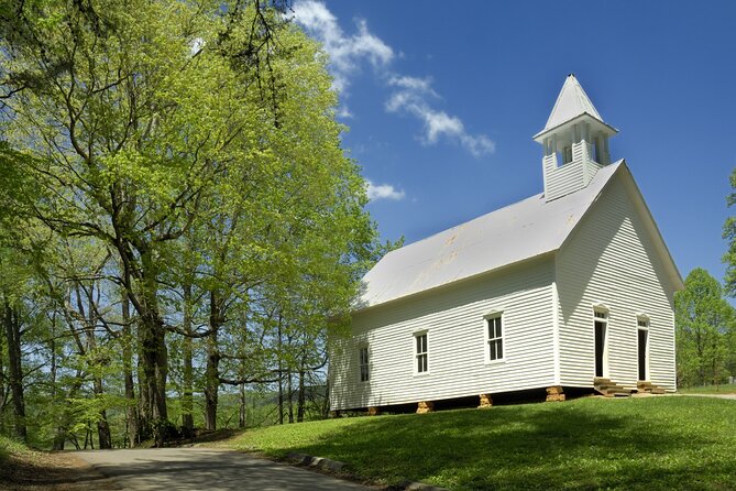 Cades Cove Sightseeing Self-Guided Driving Audio Tour - The three churches and Cades Cove’s divided community