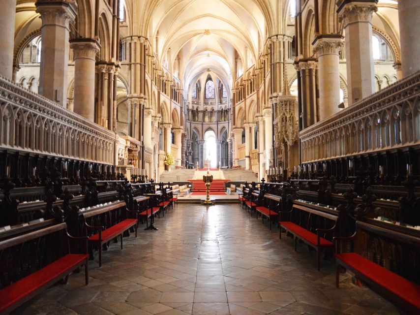 Canterbury Cathedral: Entry Ticket with Audio Guide - Getting started with the handset and headphones