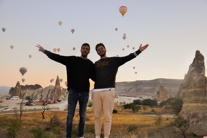 Cappadocia Sunrise Hot Air Balloon Watching Tour With Audio Guide - Snacks, audio guidance, and the photographer question