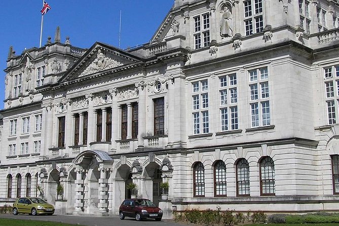 Cardiff's Civic Centre: A Self-Guided Audio Tour - Starting in front of Cardiff City Hall