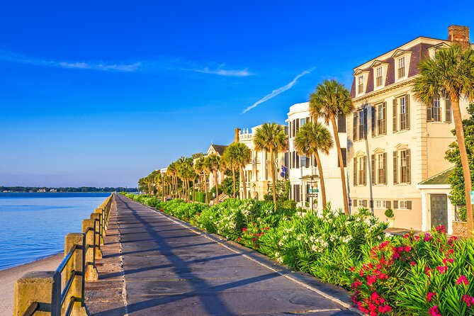 Charleston Self-Guided Audio Walking Tour - Pineapple Fountain and the city’s public symbols