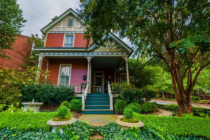 Charlotte Ghost Walking Tour - Smartphone guided audio/gps Tour at your own pace - A ghost walk built around Charlotte’s old streets